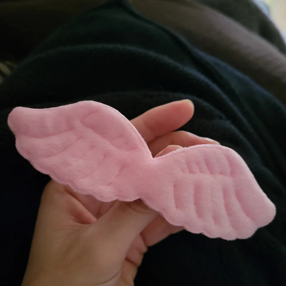 Pink angel wings for pet
